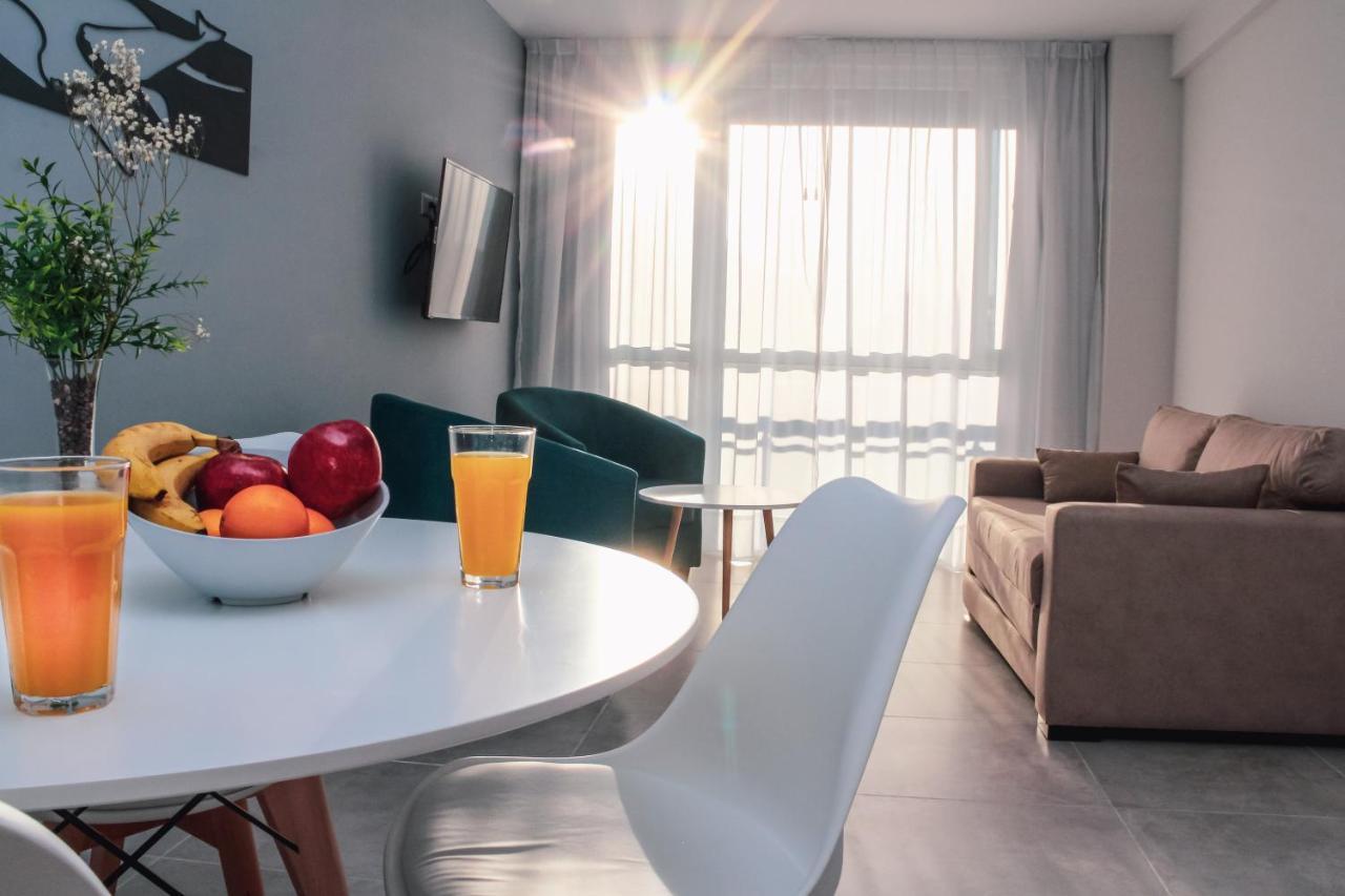 Cq Mitre Aparthotel Пуерто Мадрин Екстериор снимка